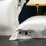 White Petal Splendor: Pure Mulberry Silk Pillowcase with Floral Embroidery