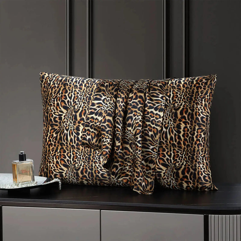 Exotic Elegance: Double-Sided Mulberry Silk Pillowcase