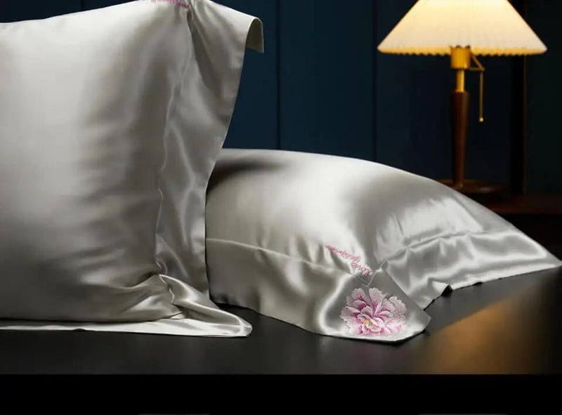 Light Gray Floral Symphony: Pure Mulberry Silk Pillowcase with Floral Embroidery